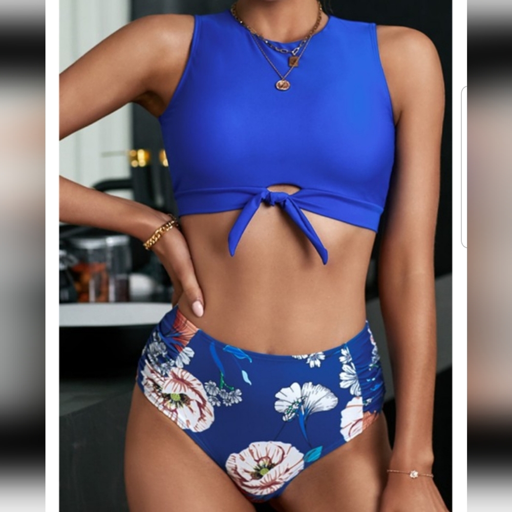 ❤Sale Gorgeous cobalt two piece full top coverage bikini with floral bot…